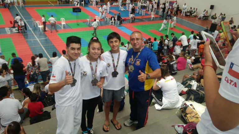 karate-boston-college-en-brasil-2015
