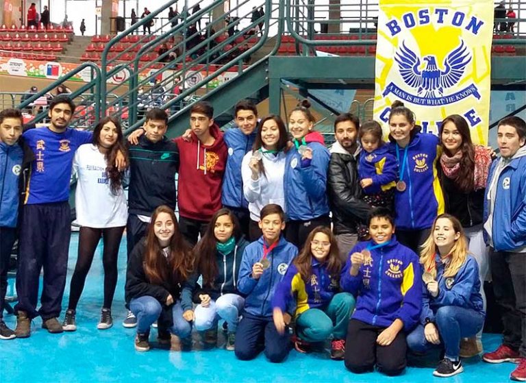 Karate-Boston-College-en-penalolen-2016