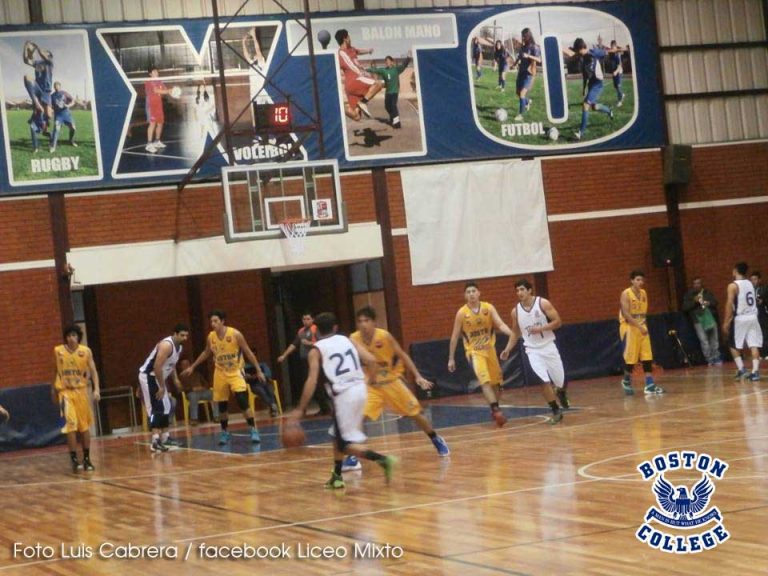 basquetbol-boston-college-vs-liceo-mixto