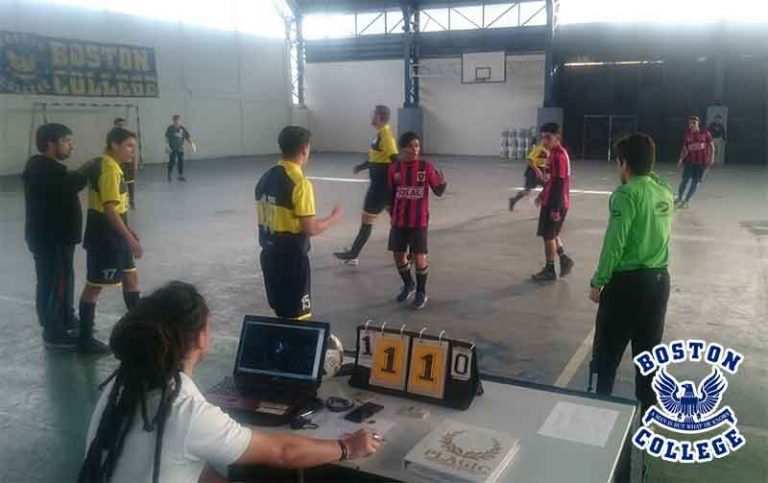futsal-en-Boston-College-La-Farfana---Copa-Dalponte-2016