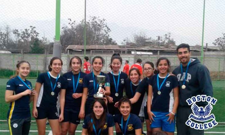 futbol-femenino-boston-college-huechuraba-1