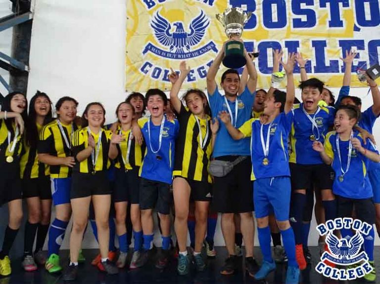 boston-college-pudahuel-campeon-de-interboston-de-futbol-sala-2016