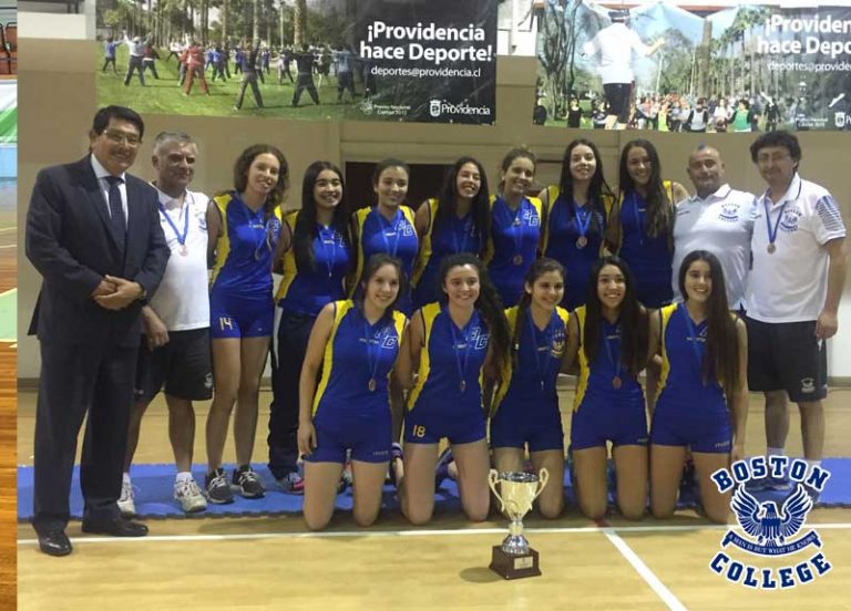 TERCER-LUGAR-VOLEIBOL-BOSTON-COLLEGE